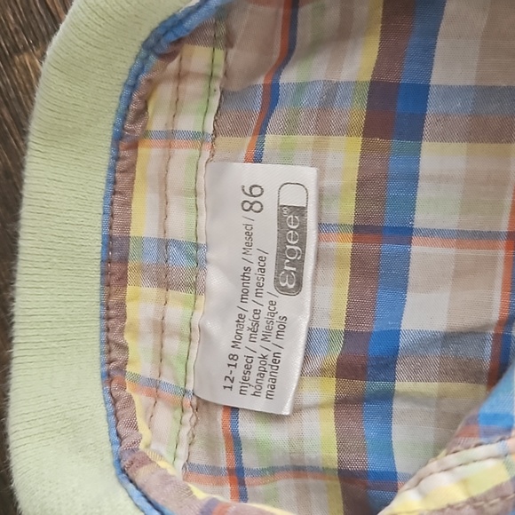 Button up - Picture 2 of 4